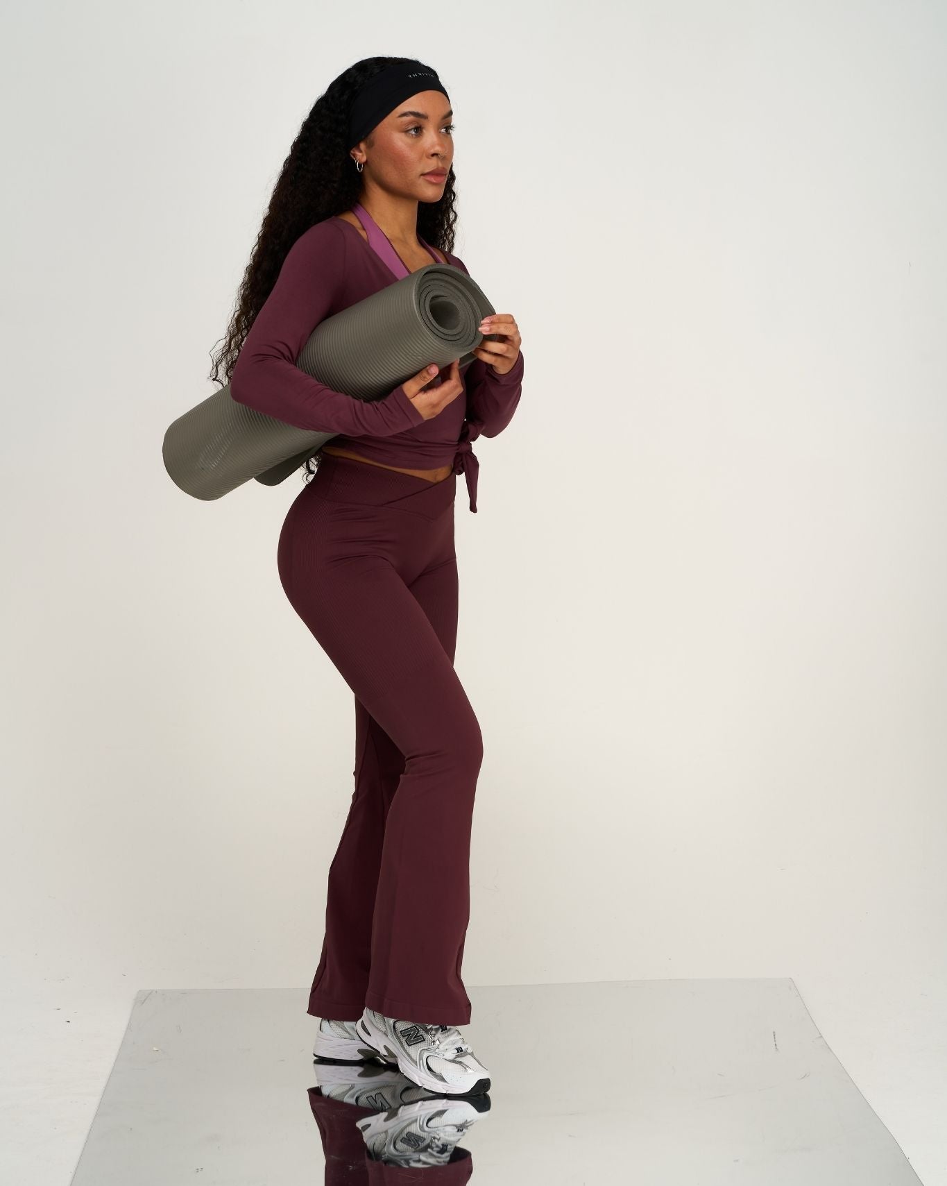 Elevate™ Sculpting Mid V-Waist Scrunch Flare | Dark Mauve