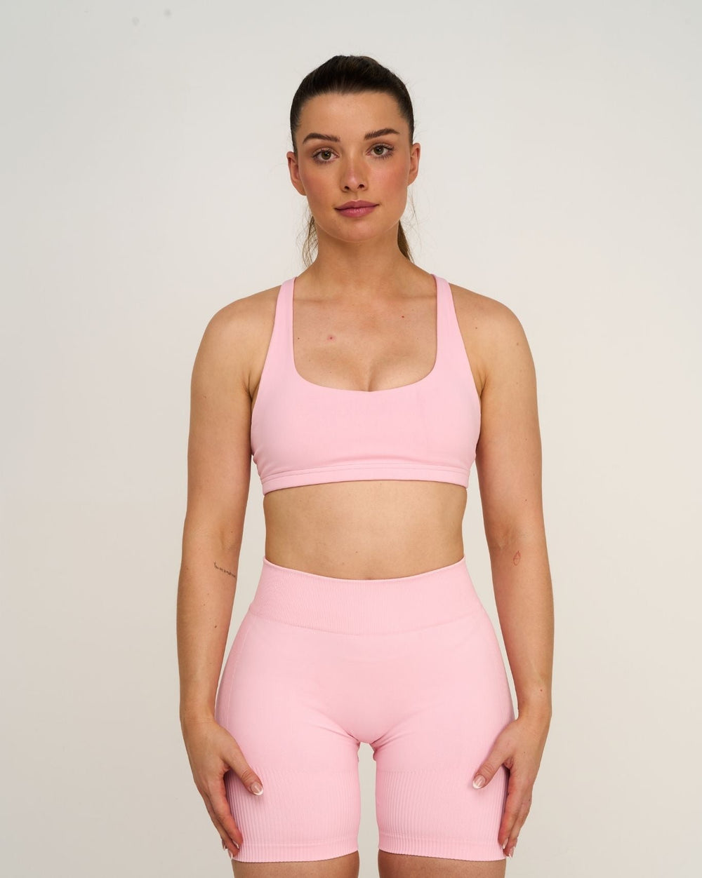 Elevate™ Sculpting Medium Impact Multiway Bra | Cotton Pink
