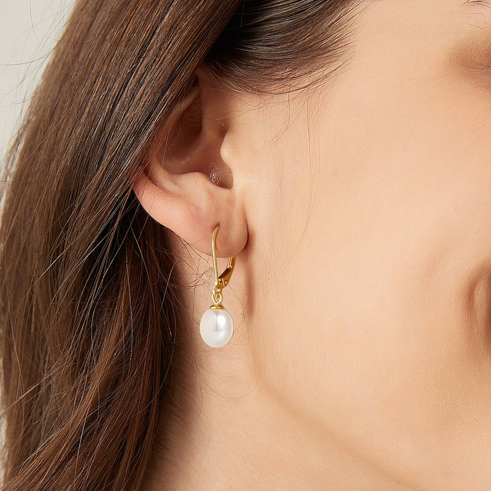 Pearl Gold Dangle Earrings — image 3