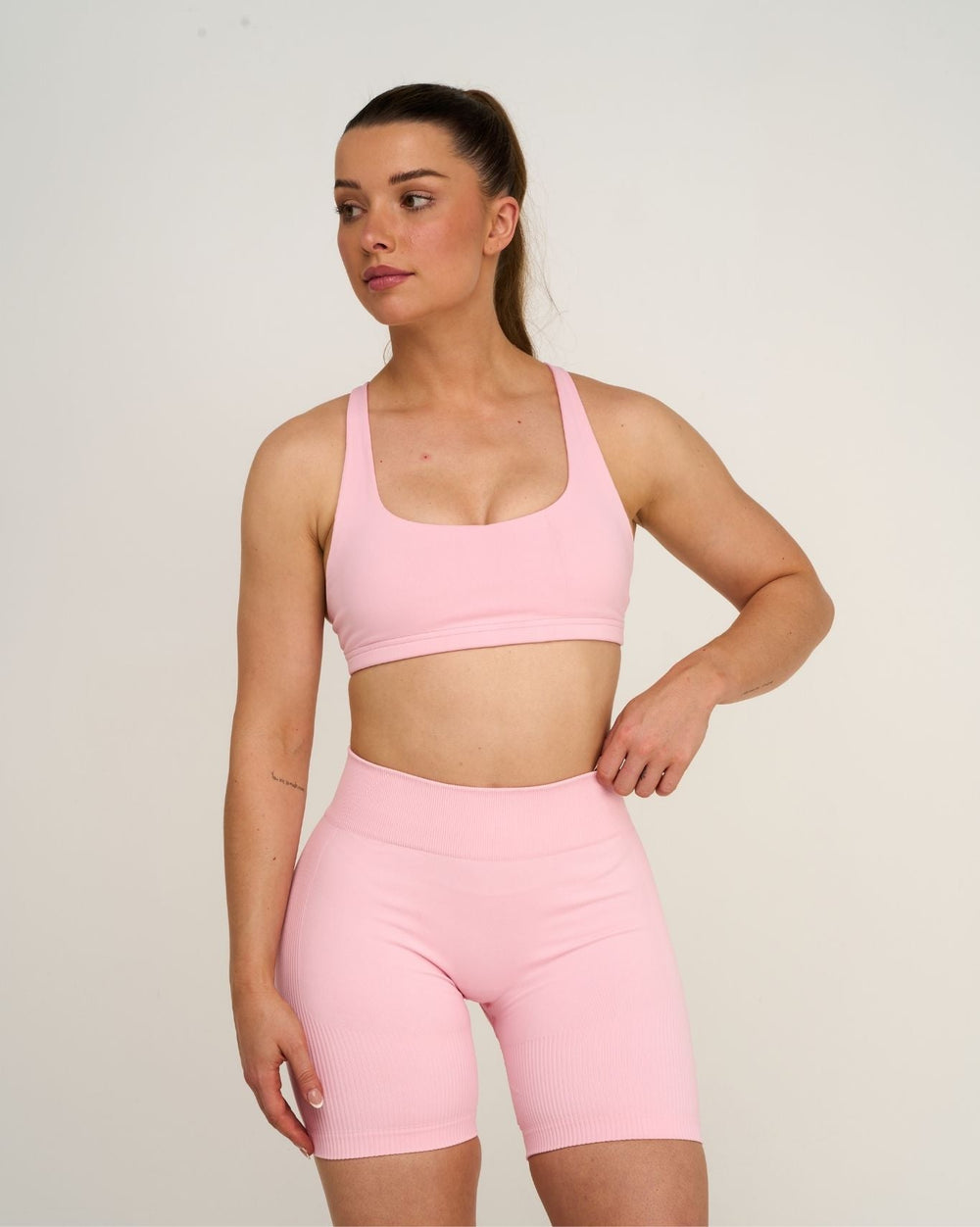 Elevate™ Sculpting Medium Impact Multiway Bra | Cotton Pink