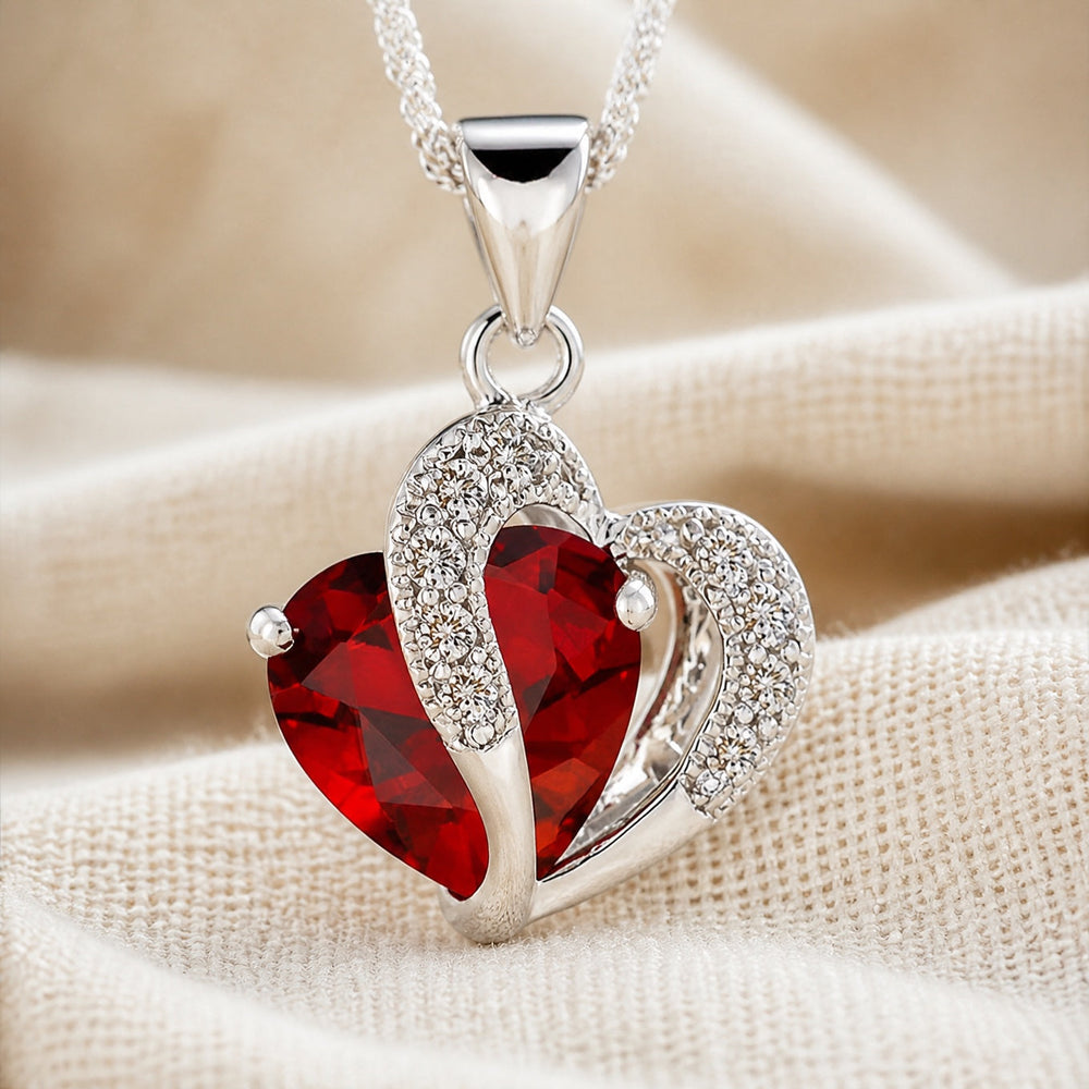 Chic Heart Pendant Necklace — image 2