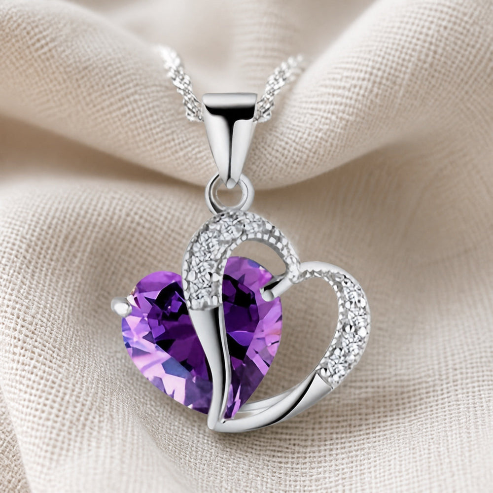 Chic Heart Pendant Necklace — image 1