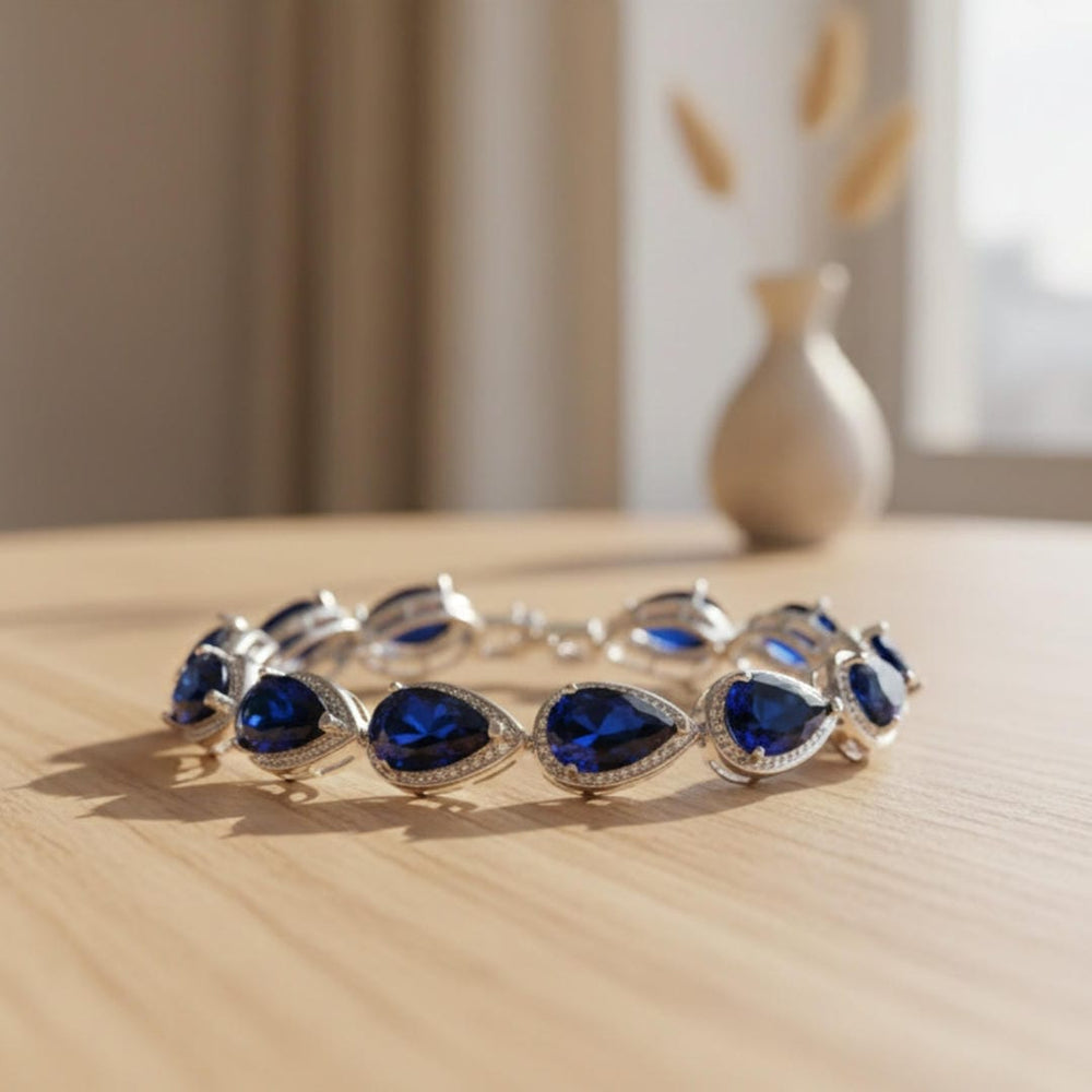 Seren Lysmera White Gold Bracelet — image 2