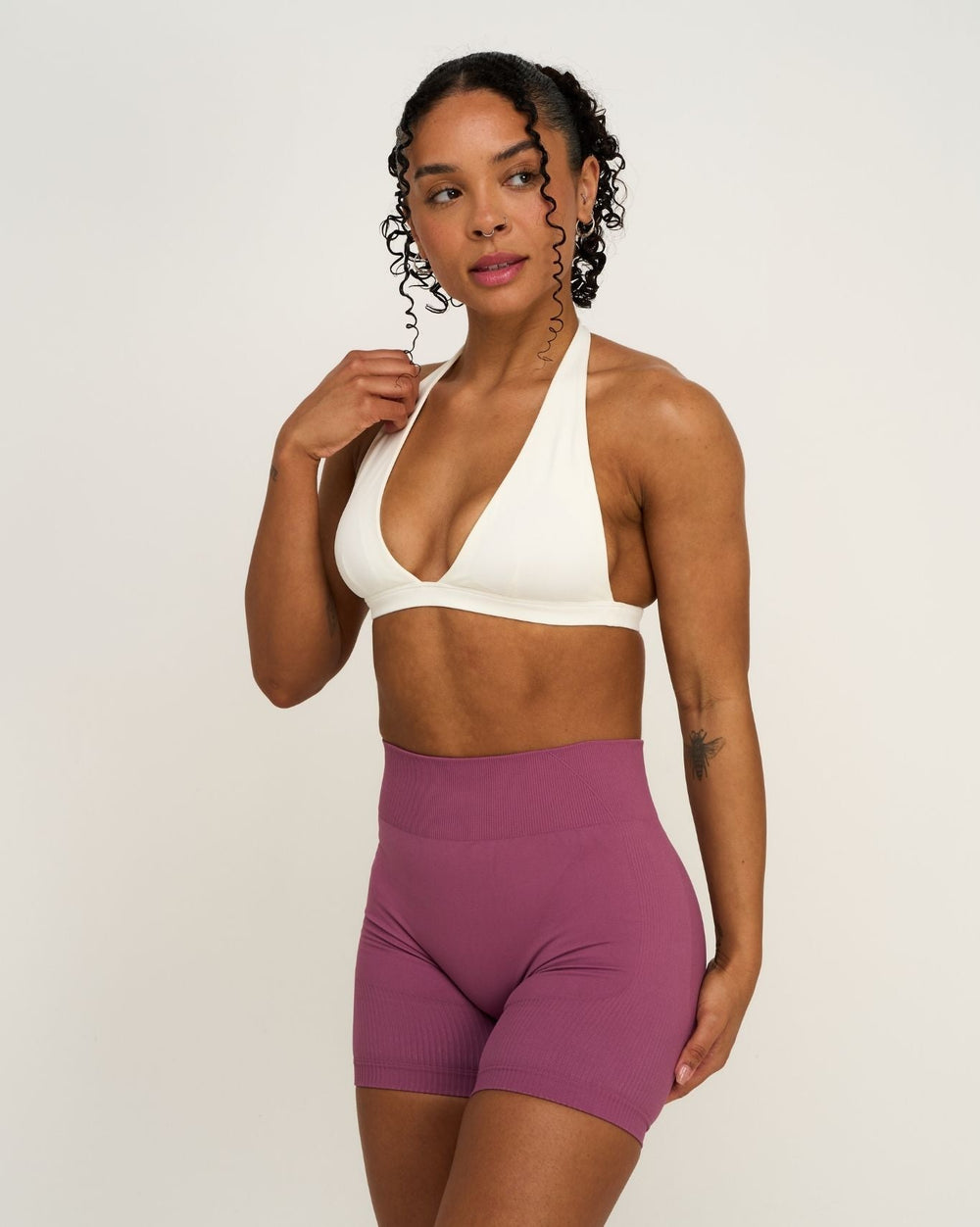 Elevate™ Sculpting Seamless V-Neck Halter Bra | Cream