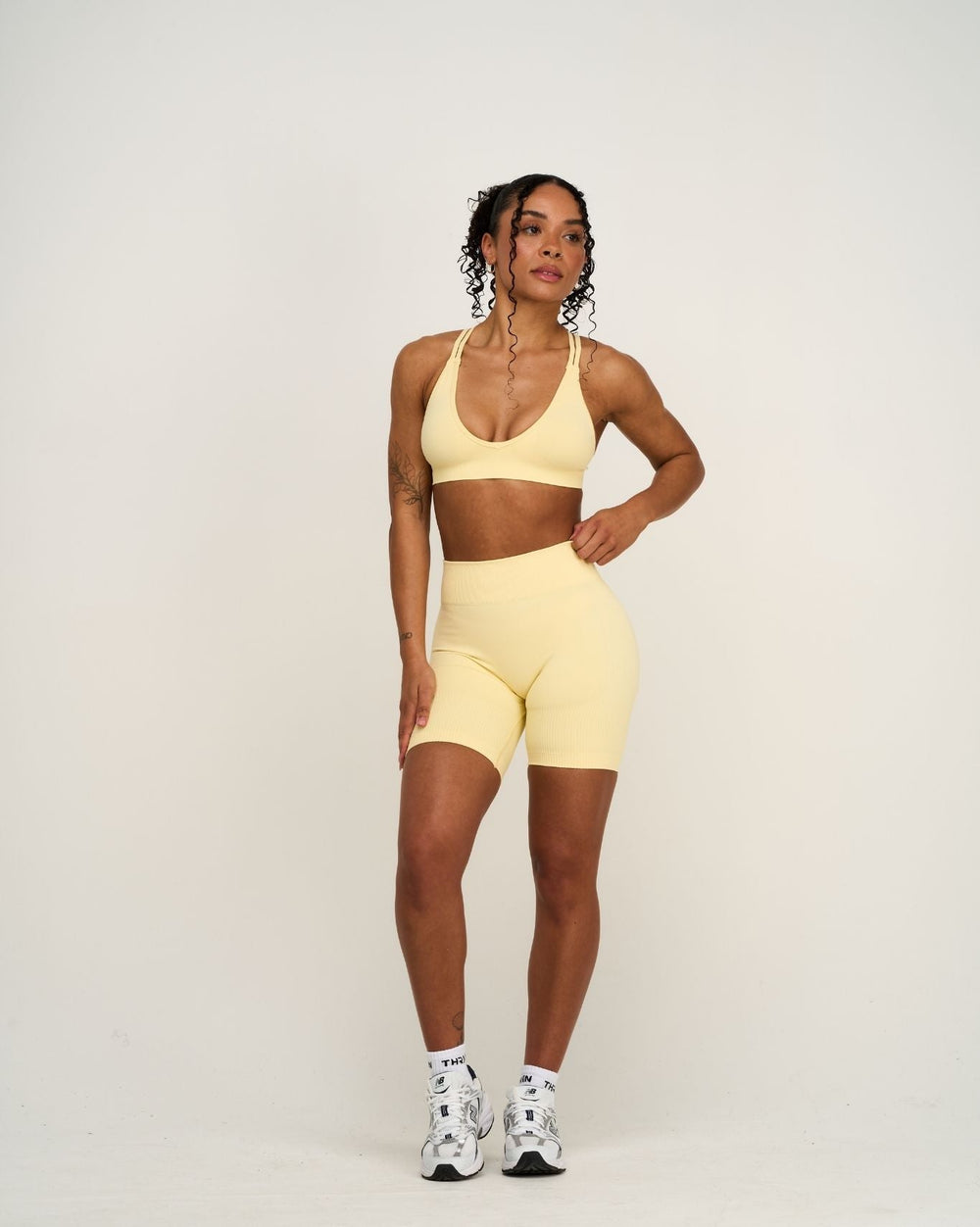 Elevate™ Sculpting Mid Waist Scrunch Shorts | Golden Butter