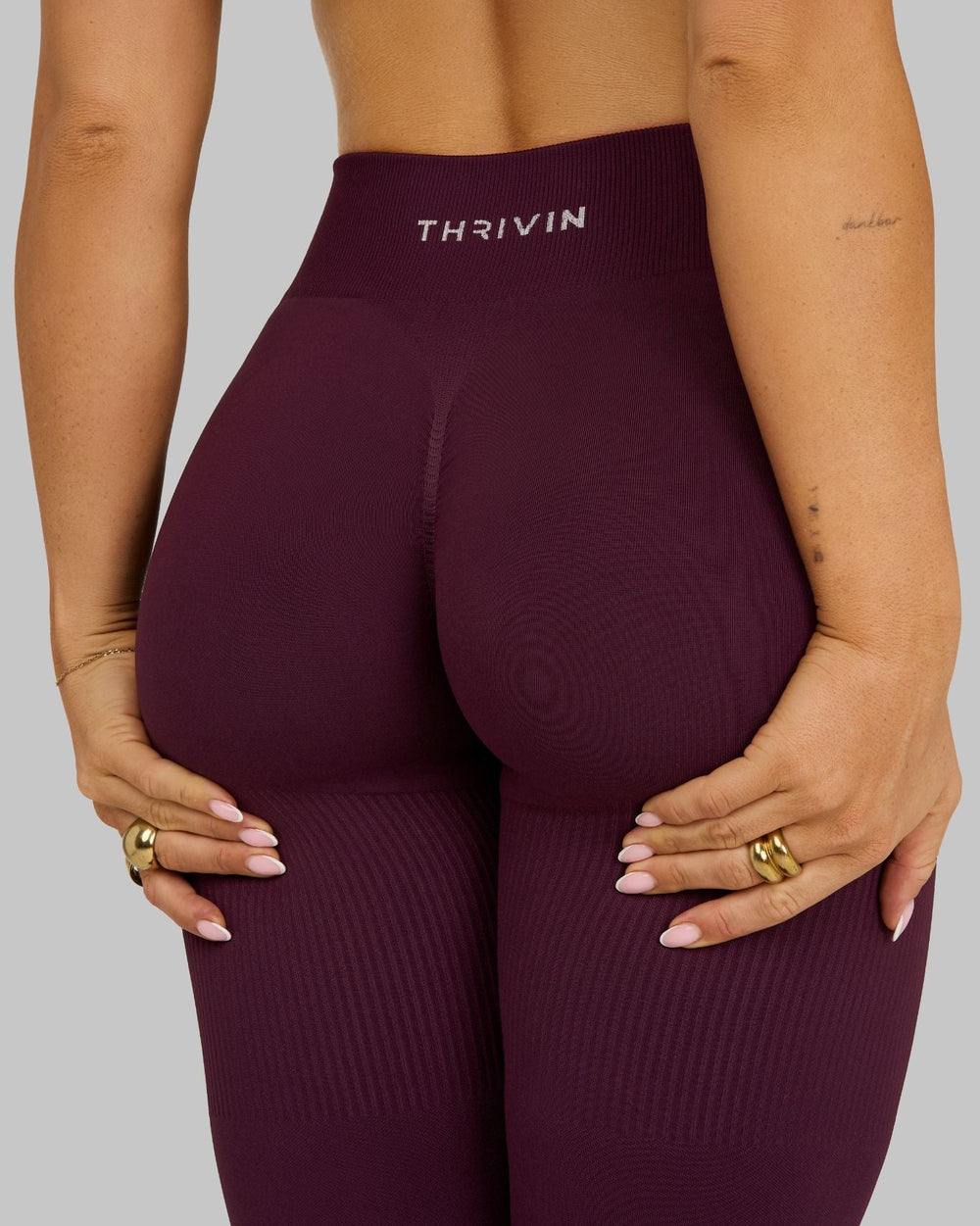 Elevate™ Sculpting Mid Waist Scrunch Leggings | Winter Plum