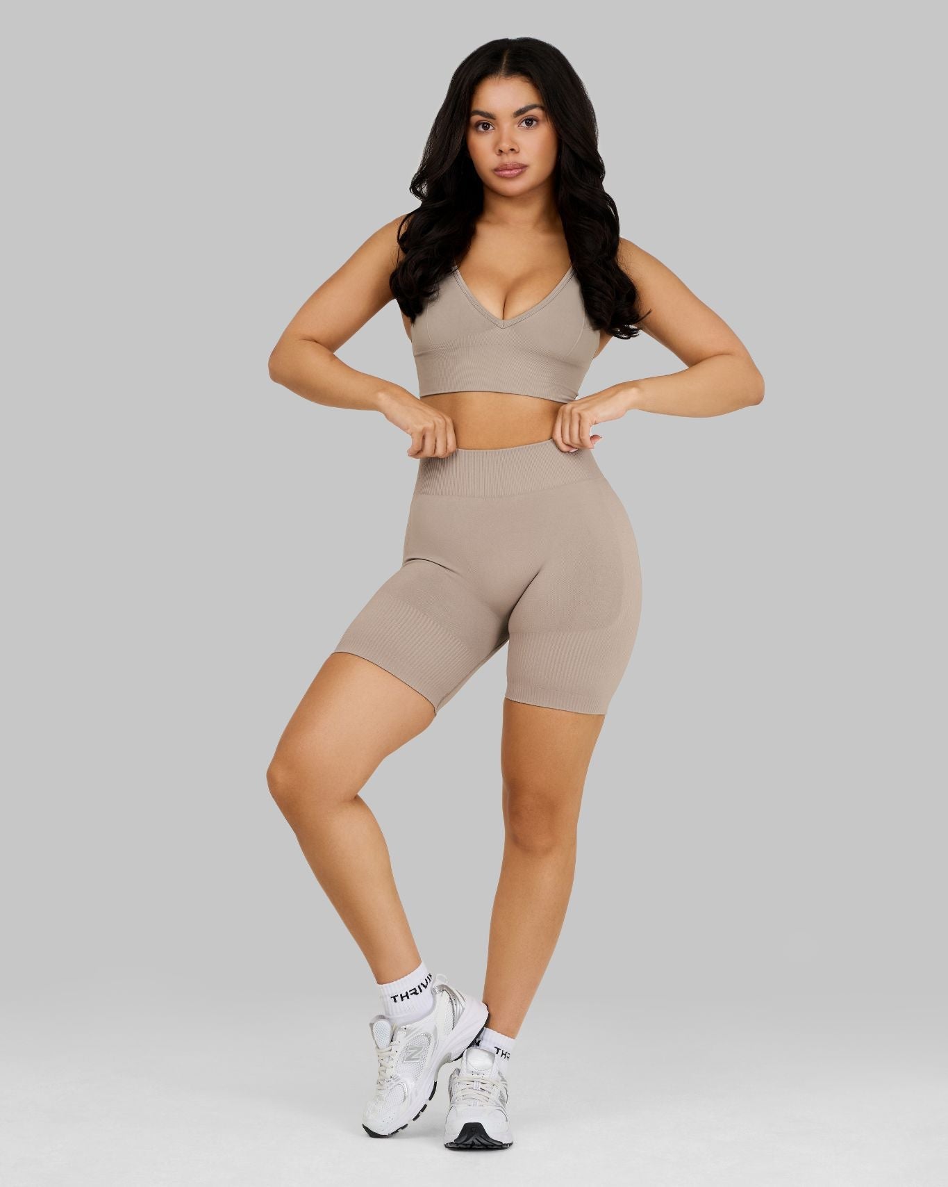 Elevate™ Sculpting Mid Waist Scrunch Shorts | Latte