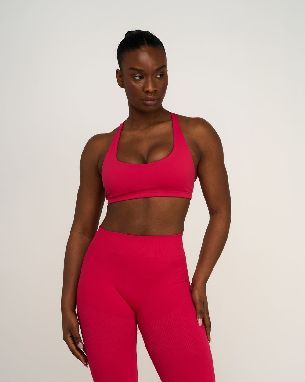 Elevate™ Sculpting Medium Impact Multiway Bra | Strawberry