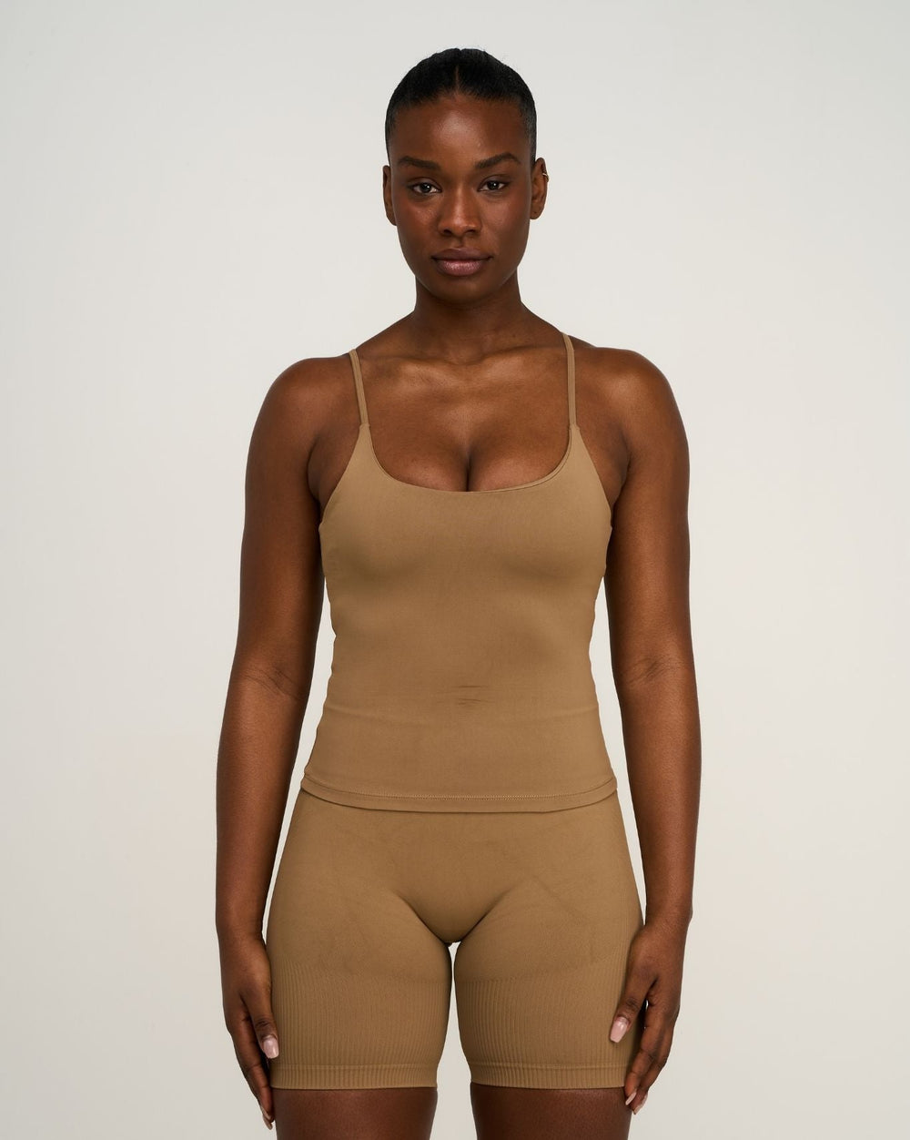 Elevate™ Sculpting Seamless Scoop Neck Cami | Toffee