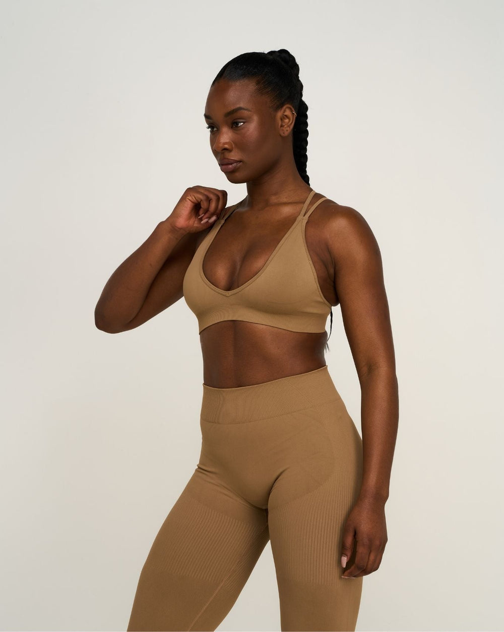 Elevate™ Sculpting Seamless High Apex Bra | Toffee