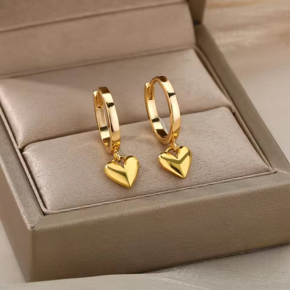 Classic Golden Hearts Earrings — image 1