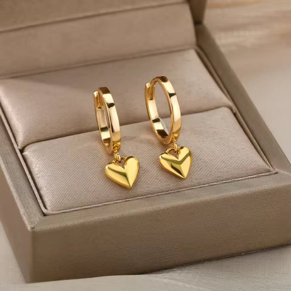 Classic Golden Hearts Earrings — image 1