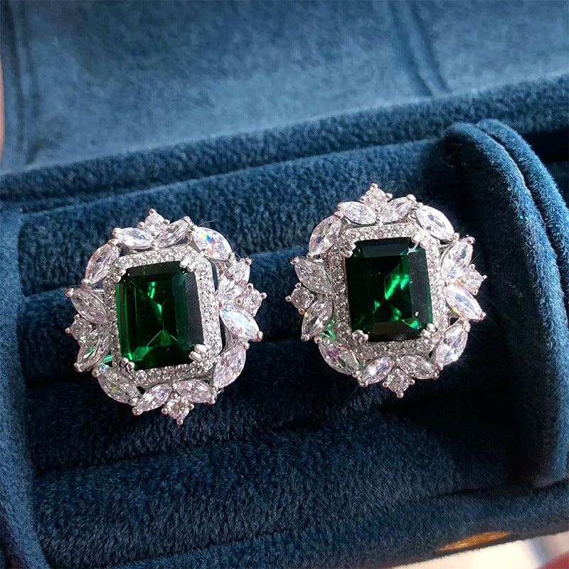 Vivessa Elvryn Crystal Earrings — image 1