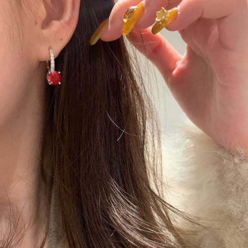 Celira Orvane White Gold Eearrings — image 3