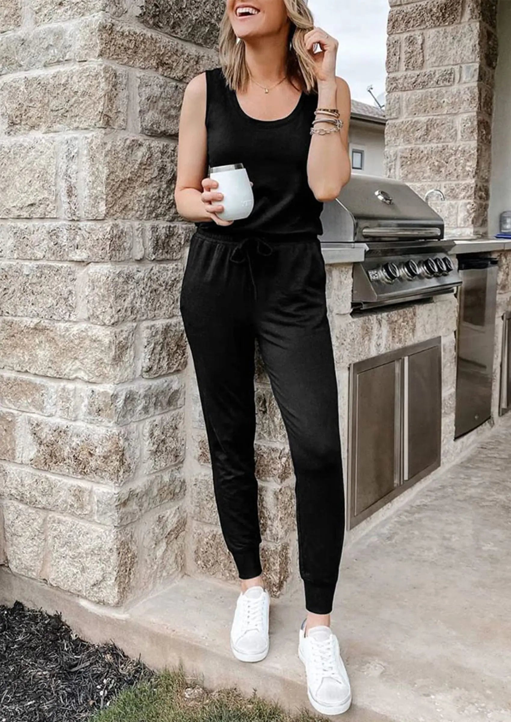 Osonn Two Piece Outfit Sets Casual Sleeveless Crewneck Tops and Sweatpants