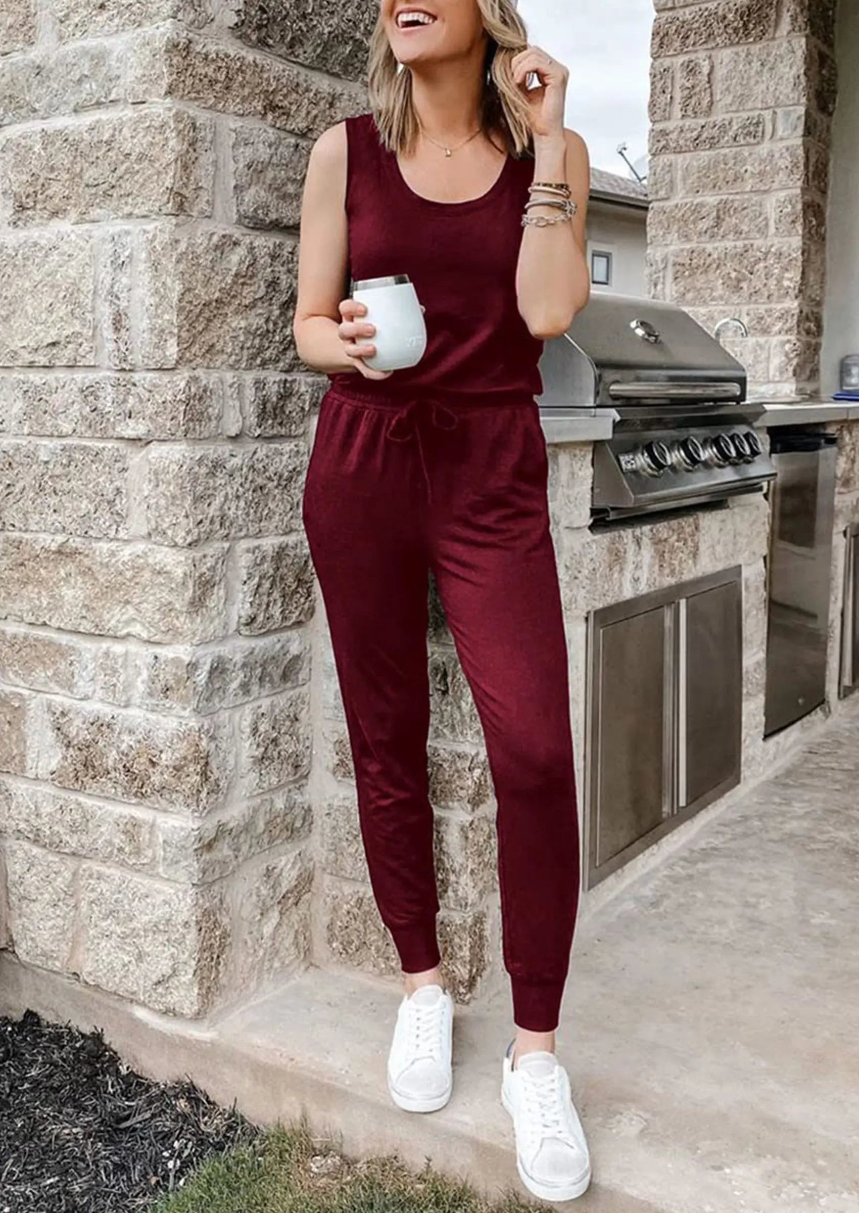 Osonn Two Piece Outfit Sets Casual Sleeveless Crewneck Tops and Sweatpants