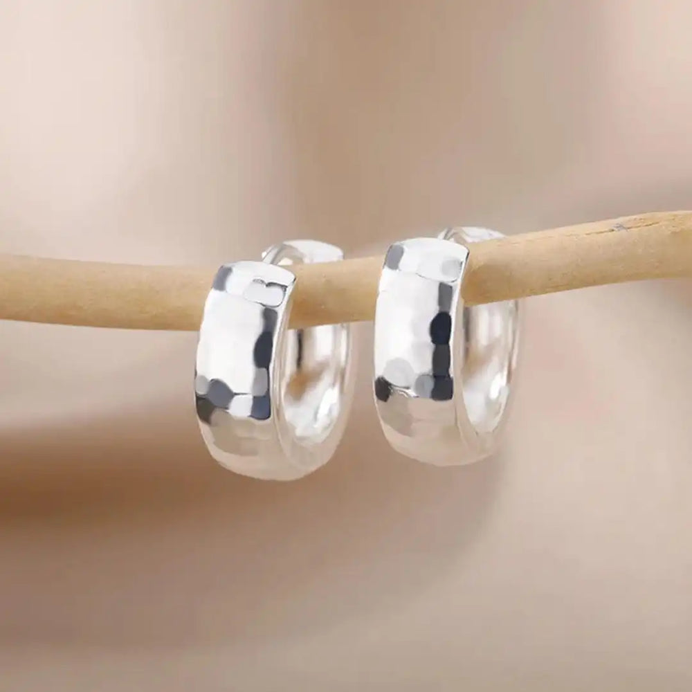 Timeless Sculpted Gold Hoop Earrings — image 2