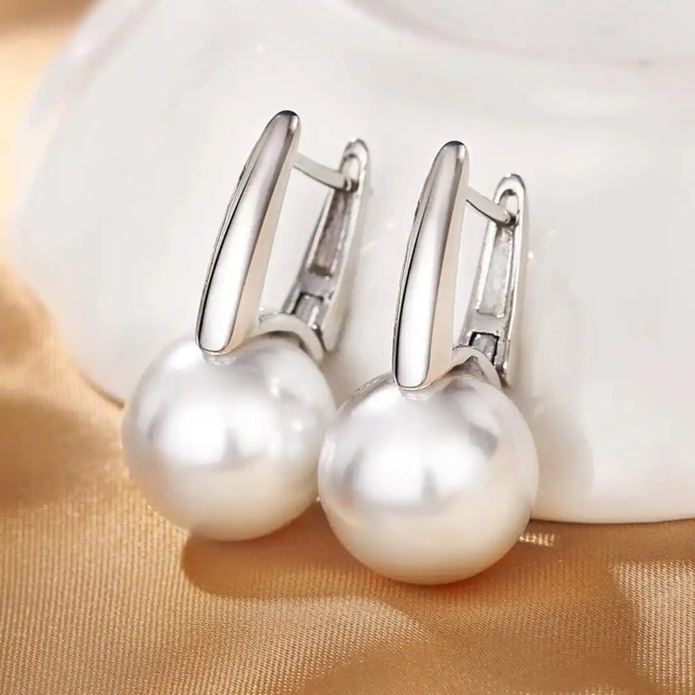 Vintage Golden Pearl Earrings — image 3