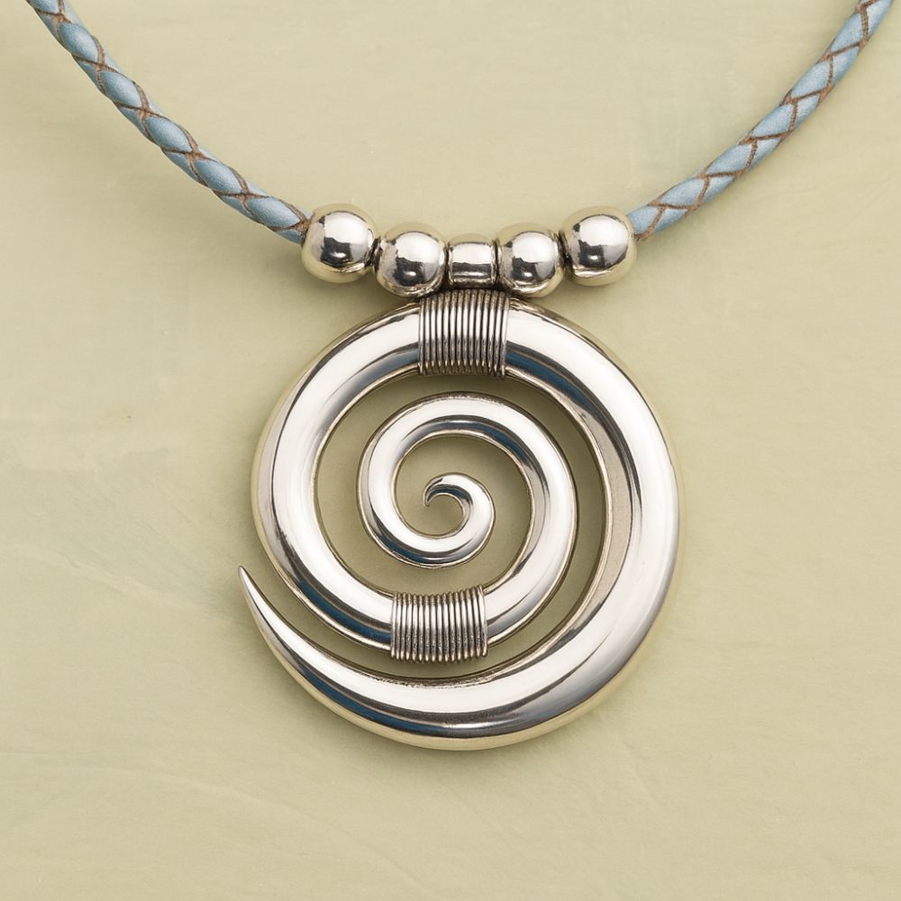 Vintage Spiral Silver Necklace — image 2