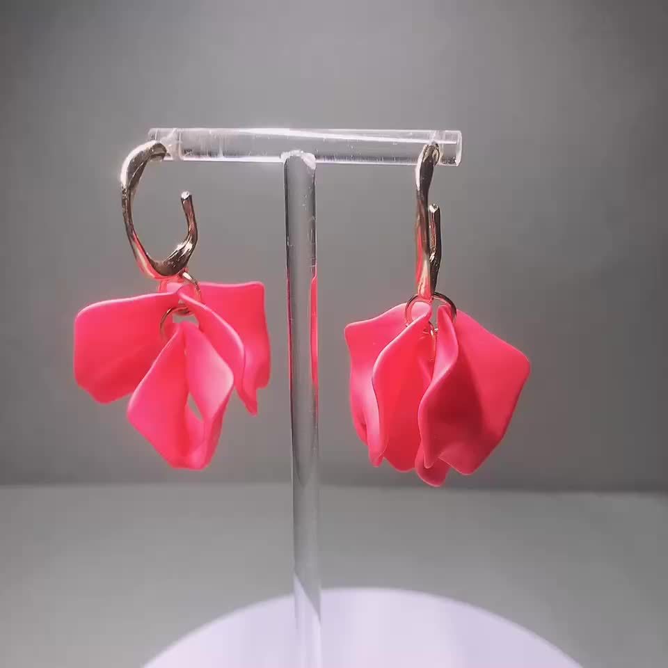 Delicate Floral Hoop Earrings — image 1
