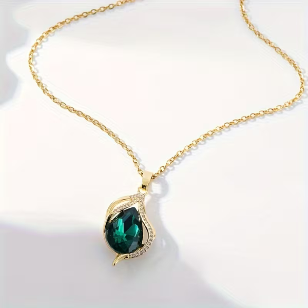 Green Crystal Wave Necklace — image 1
