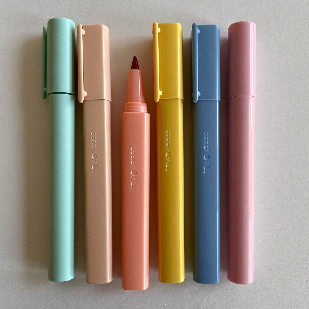 Six pastel highlighters