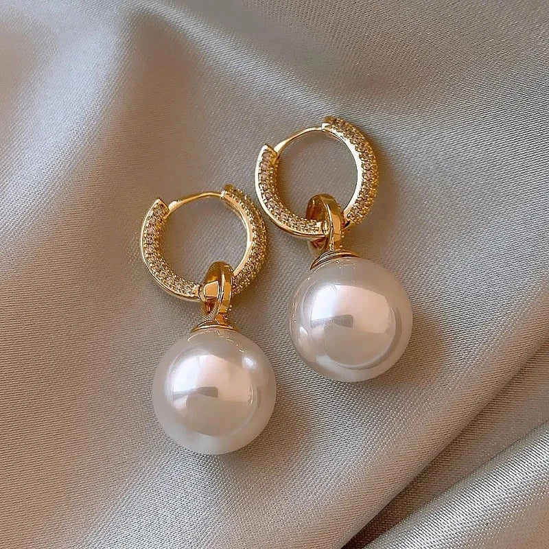 Elegant Pearl Earrings — image 3