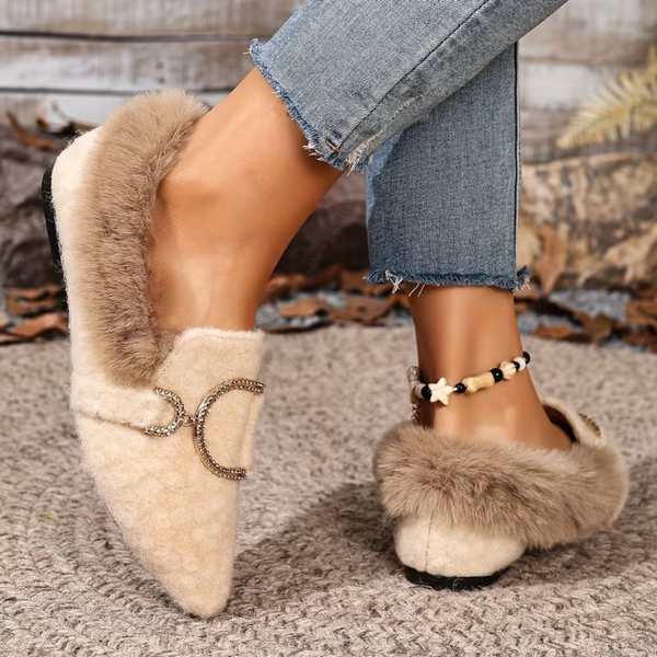 CozyElegance Fur Loafers - Plush Warmth
