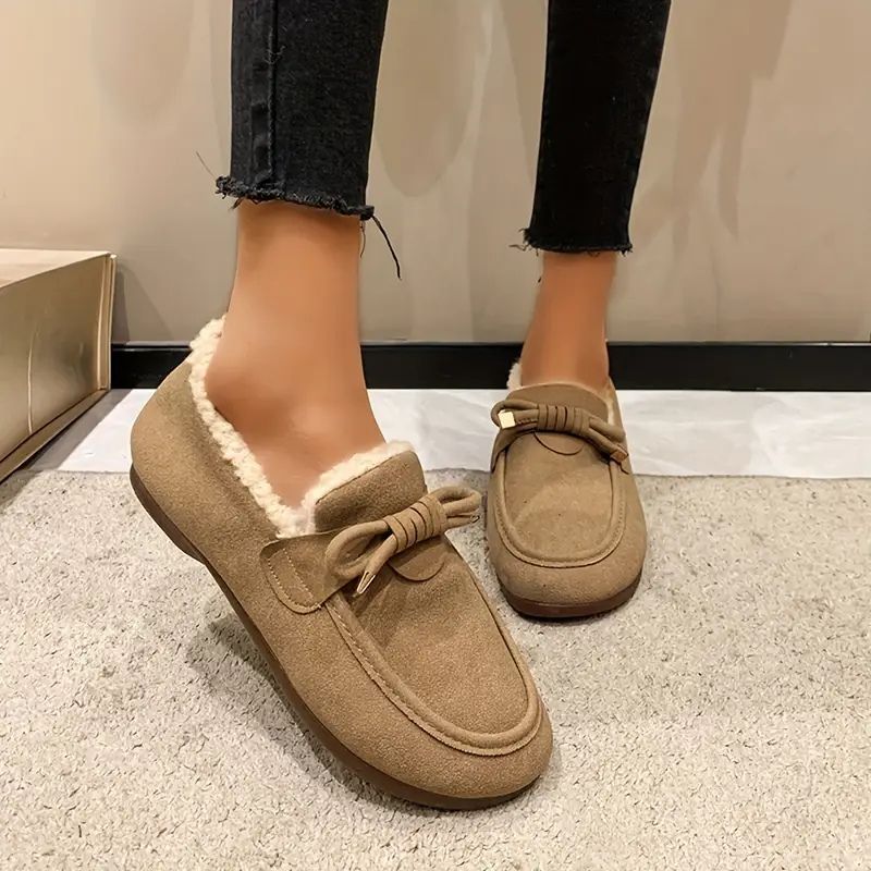 CozyBow – Orthopedic Moccasin with Feminine Charm