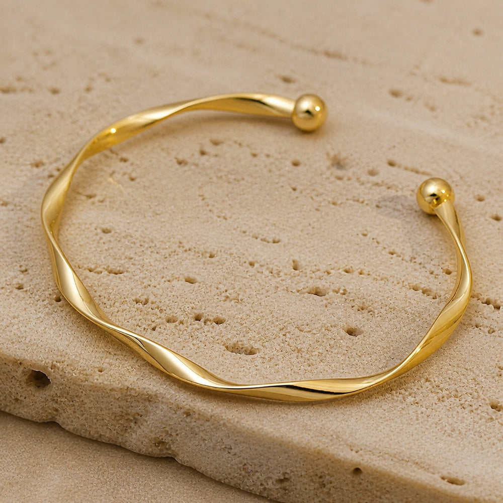Timeless Ridge Gold Bangle — image 1