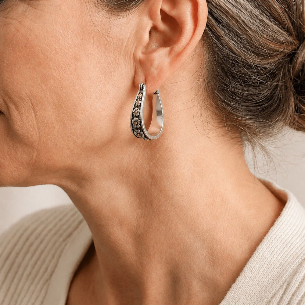 Vintage Daisy Hoop Earrings — image 2