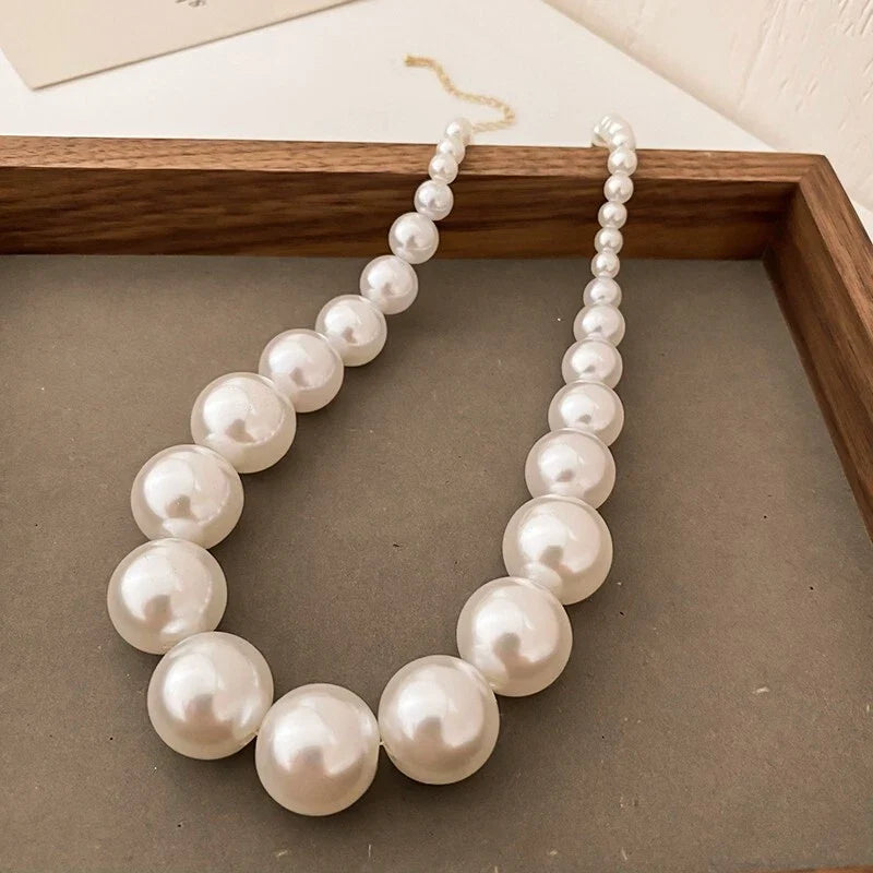 Classic Vintage Pearl Necklace — image 2