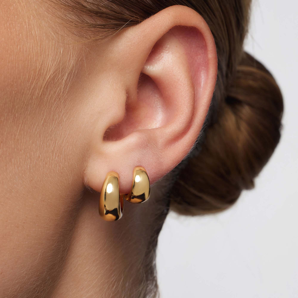 Rue Elegant Golden Mini Hoops — image 2