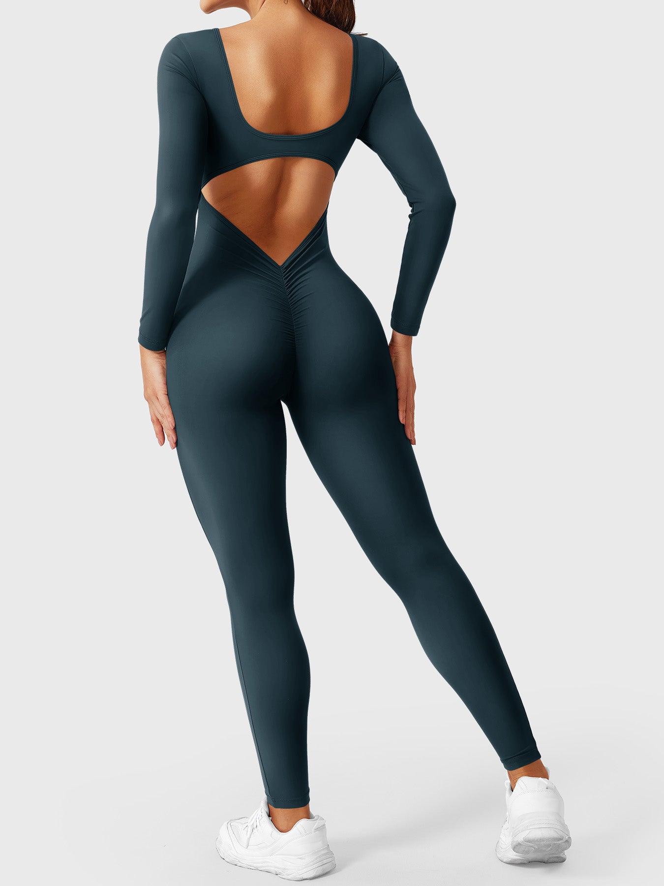 Yeoreo Lizvette V-Back Long Sleeves Jumpsuit
