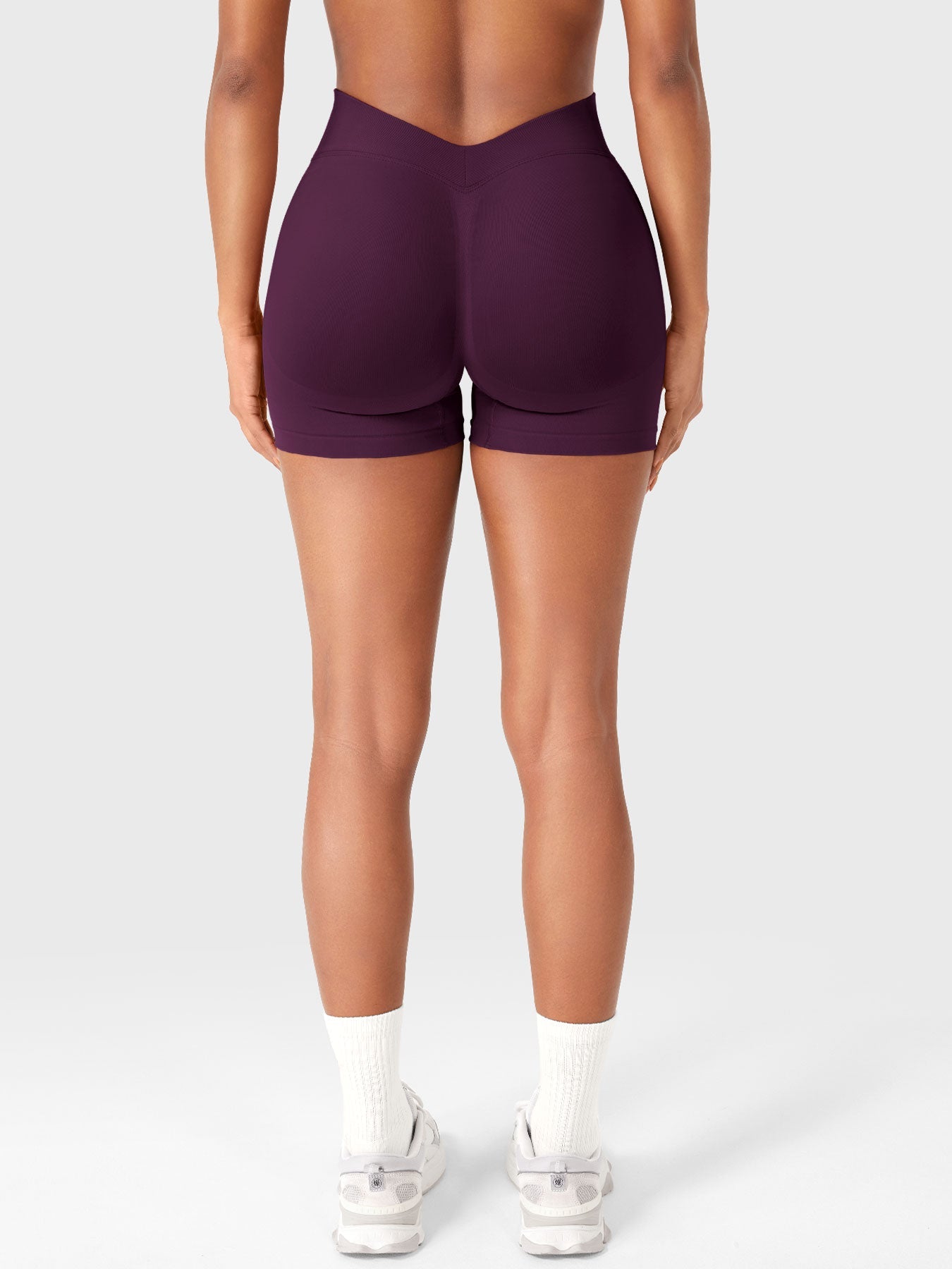 Yeoreo Graciy SoftHue™ V-Back Shorts