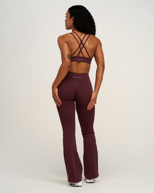 Elevate™ Sculpting Mid V-Waist Scrunch Flare | Dark Mauve