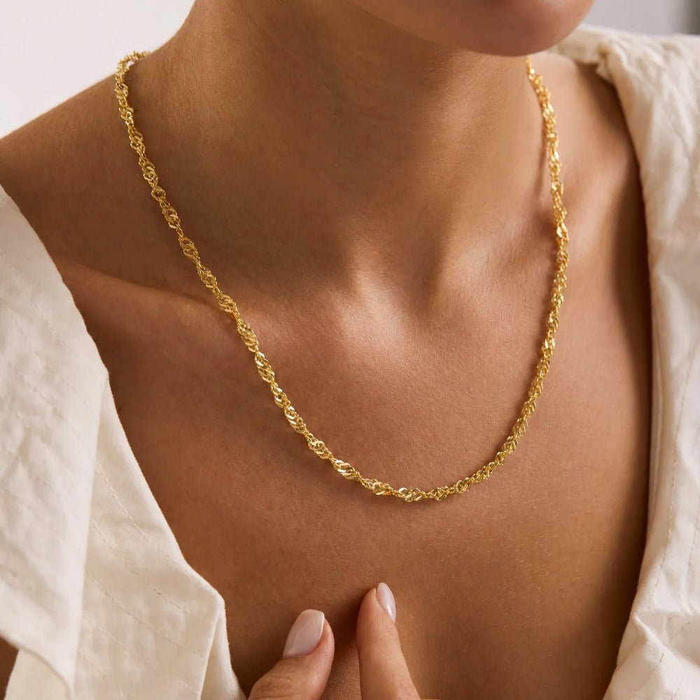 Golden Twist Chain Necklace — image 1