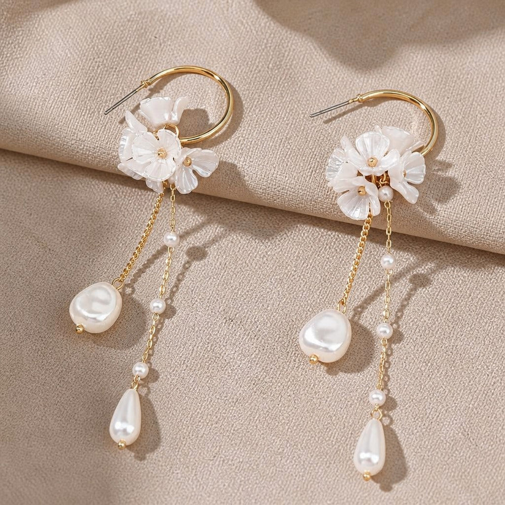 Vintage Pearl Drop Earrings — image 1