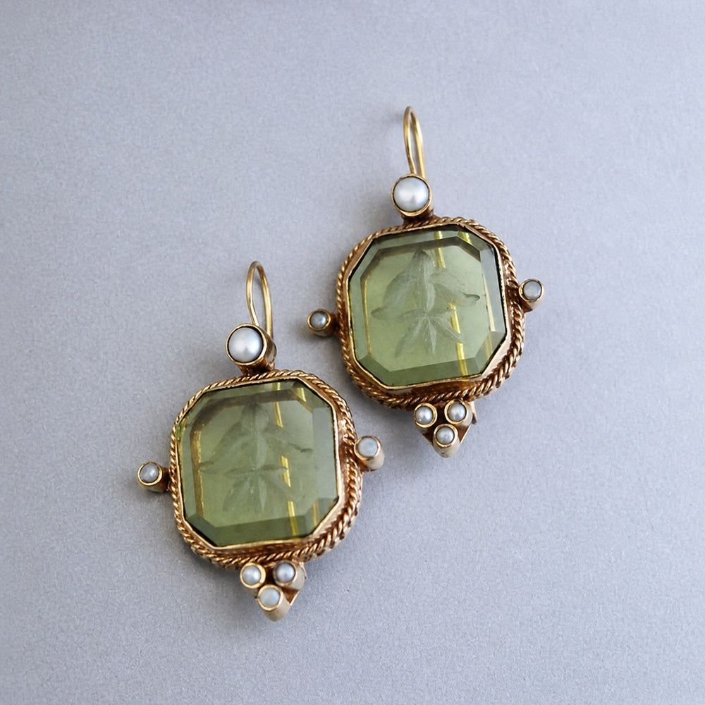 Vintage Green Pearl Earrings — image 1