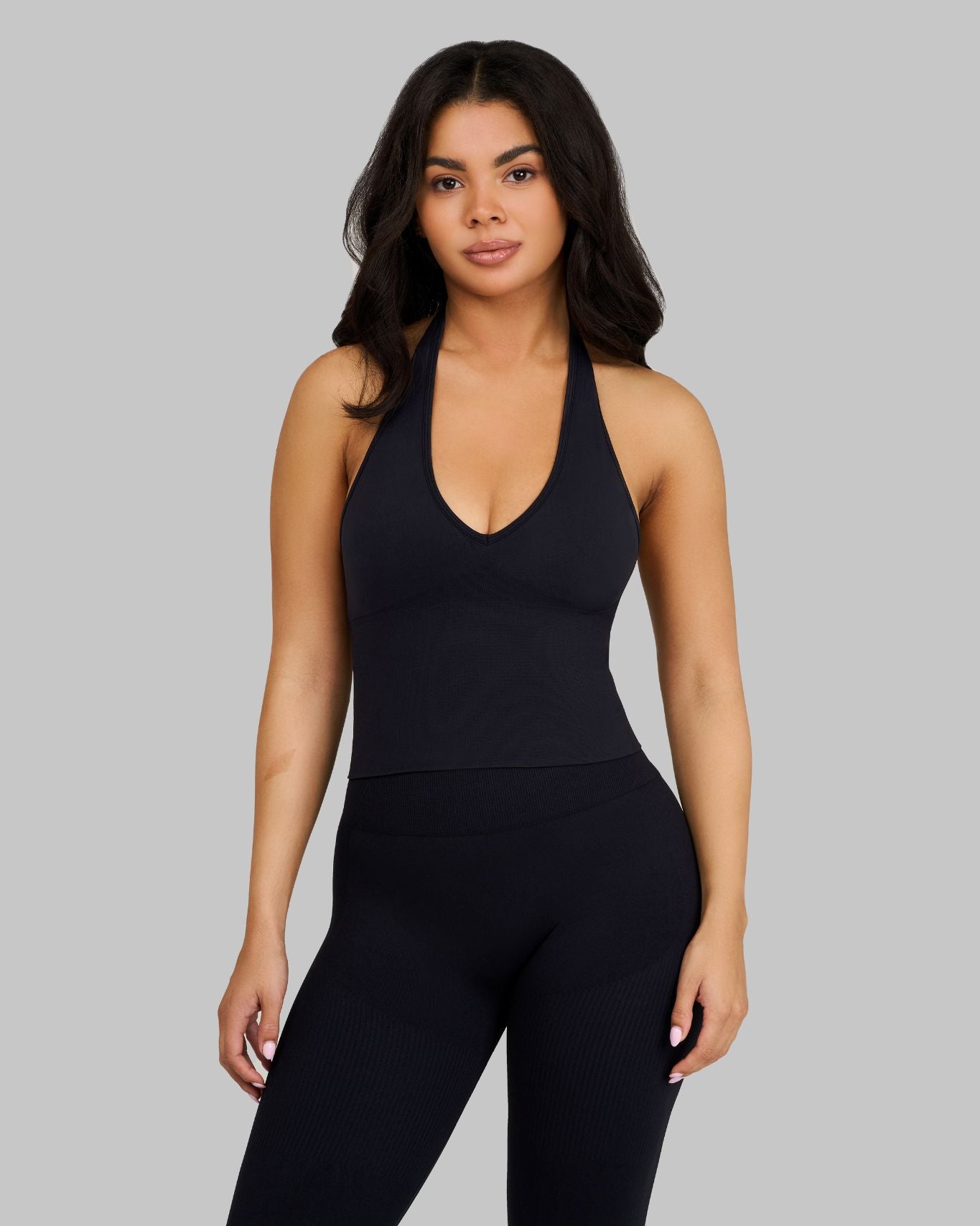 Elevate™ Sculpting Seamless Halterneck Top | Night Black