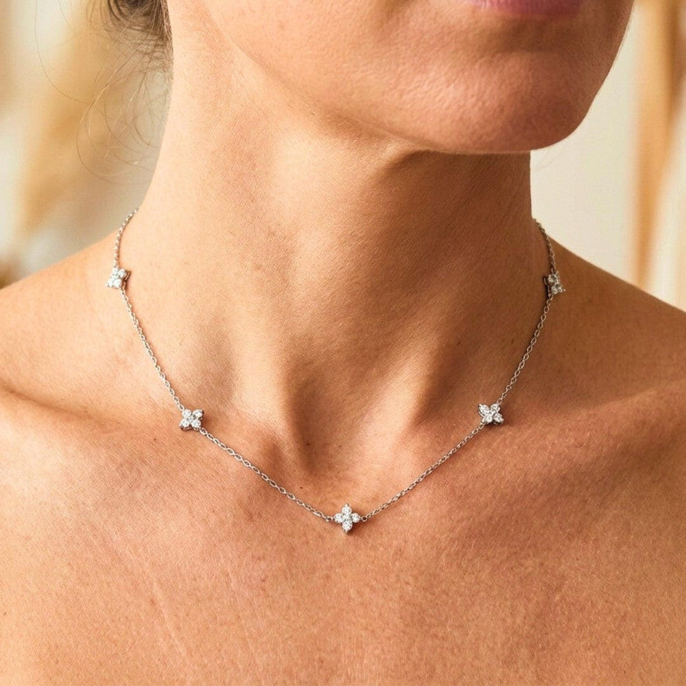 Gorgeous Flower Inlaid Zirconia Necklace — image 3