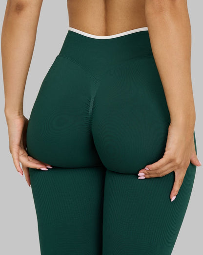 Outline V-Waist Leggings | Pine Green