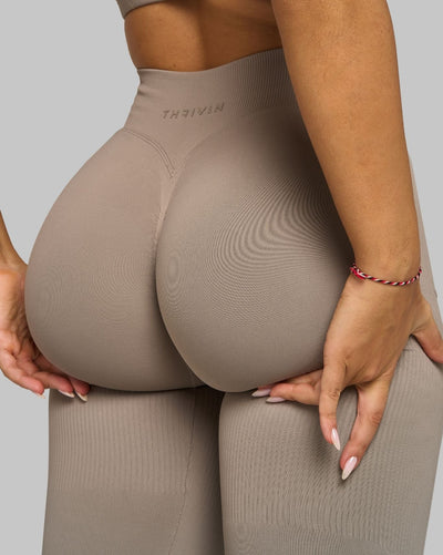 Elevate™ Sculpting Mid V-Waist Scrunch Flare | Latte
