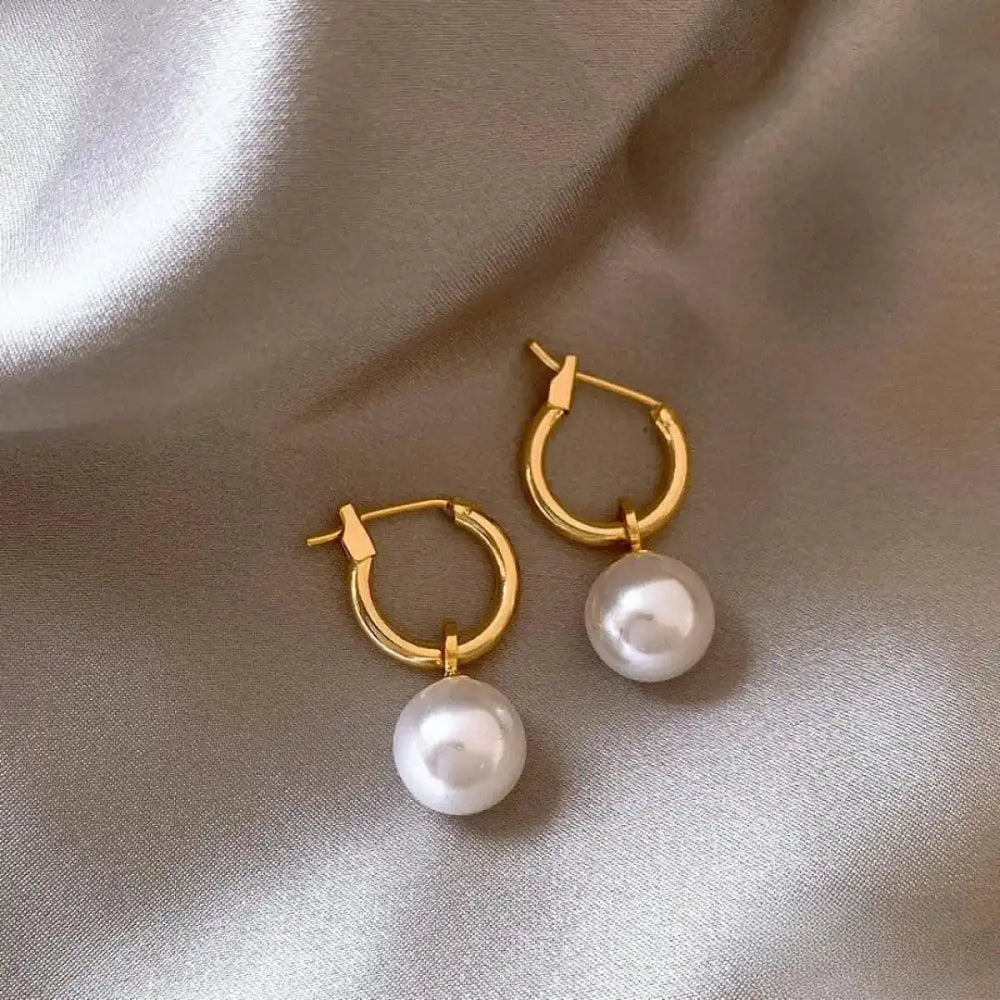 Elegant Earrings with Gold White Pearls — image 1