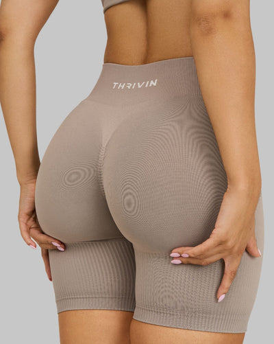 Elevate™ Sculpting Mid Waist Scrunch Shorts | Latte