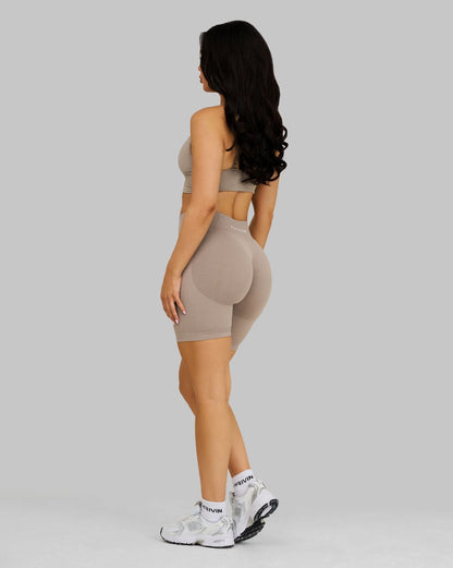 Elevate™ Sculpting Mid Waist Scrunch Shorts | Latte