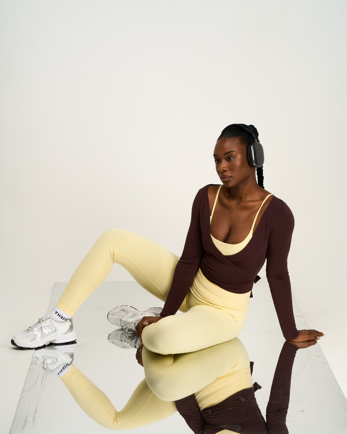 Elevate™ Sculpting Seamless V-Neck Top | Coffee