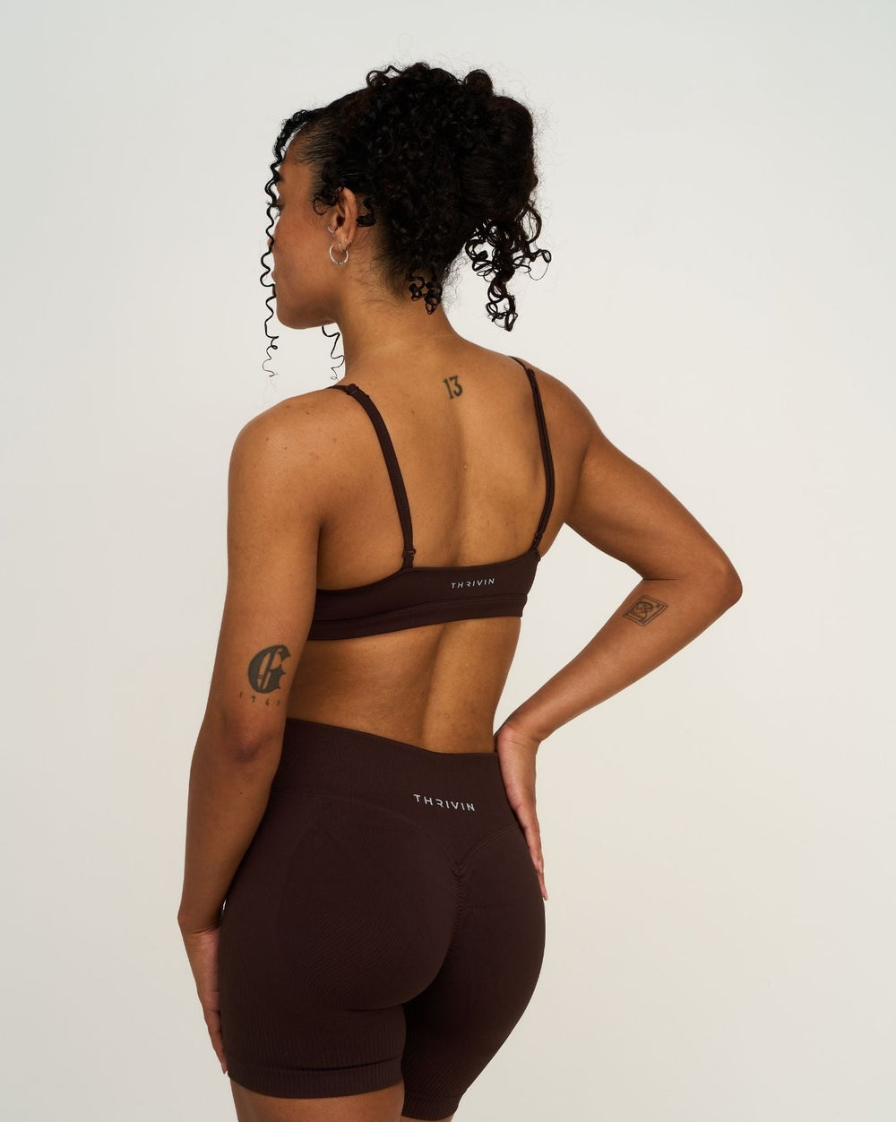 Elevate™ Sculpting Seamless Scoop Neck Bra | Coffee