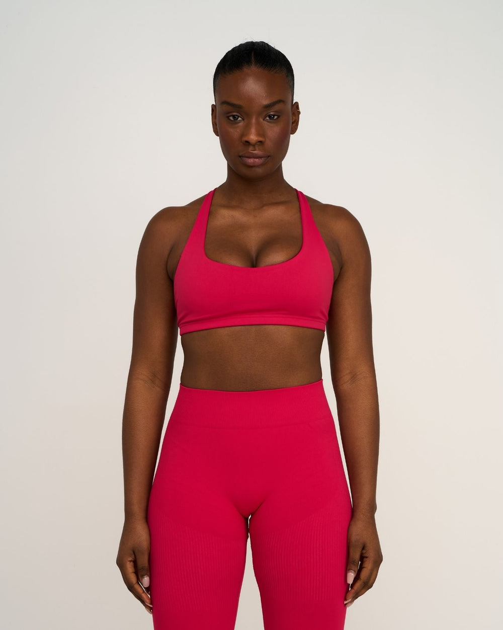 Elevate™ Sculpting Medium Impact Multiway Bra | Strawberry