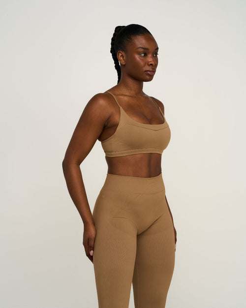 Elevate™ Sculpting Seamless Scoop Neck Bra | Toffee